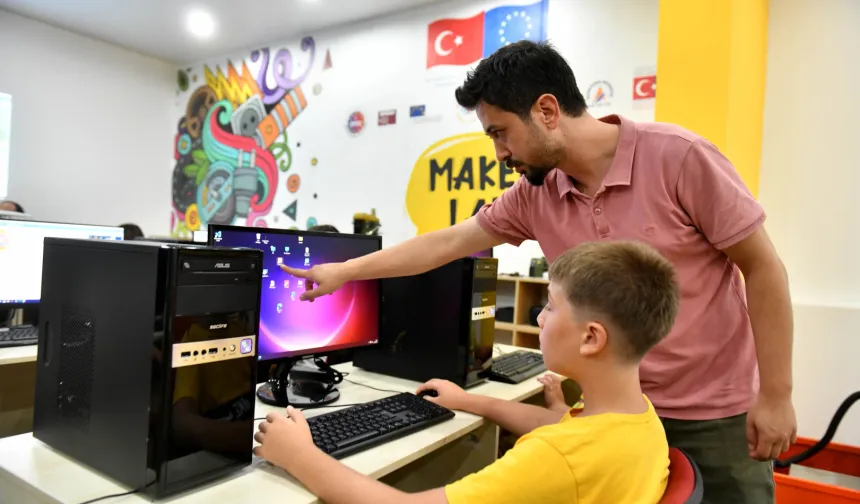 Antalya’da çocuklara geleceği kodlayan eğitim