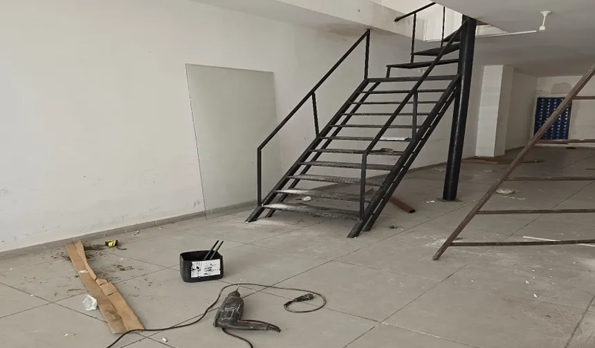 Antalya'da elektrik akımına kapılan işçi yoğun bakımda