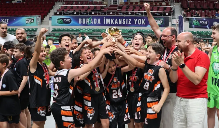 Basketbolda sezon finali Bursa’da yapıldı