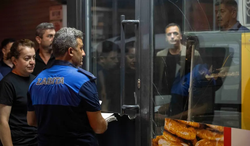 Bornova’da sabaha karşı denetim mesaisi