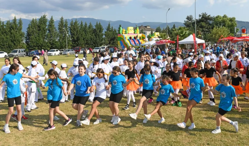 Bursa Osmangazi Belediyesi’nden gençlik ve spor şenliği
