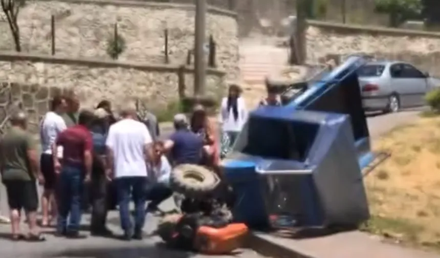 Düzce Akçakoca’da pat pat devrildi: 1 kişi yaralandı