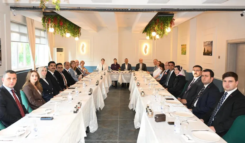 Edirne Valisi’nden tayini çıkan Kaymakamlara veda