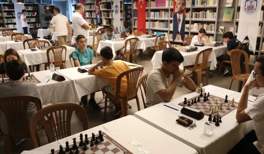 Efes Selçuk’ta satranç heyecanı