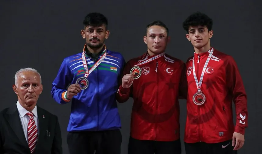 İzmir Büyükşehir Belediyesi güreşte altın çağını yaşıyor