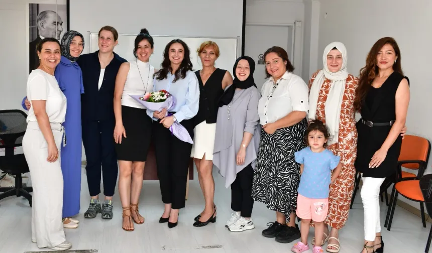 İzmir'de Çiğlili kursiyerler sertifikalarını aldı