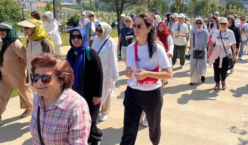 Kadınlar sağlıklı yaşam için yürüdü