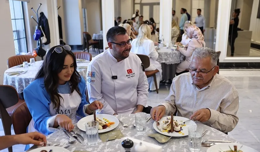 Kayseri Büyükşehir sosyal medya fenomenleriyle mutfakta buluştu