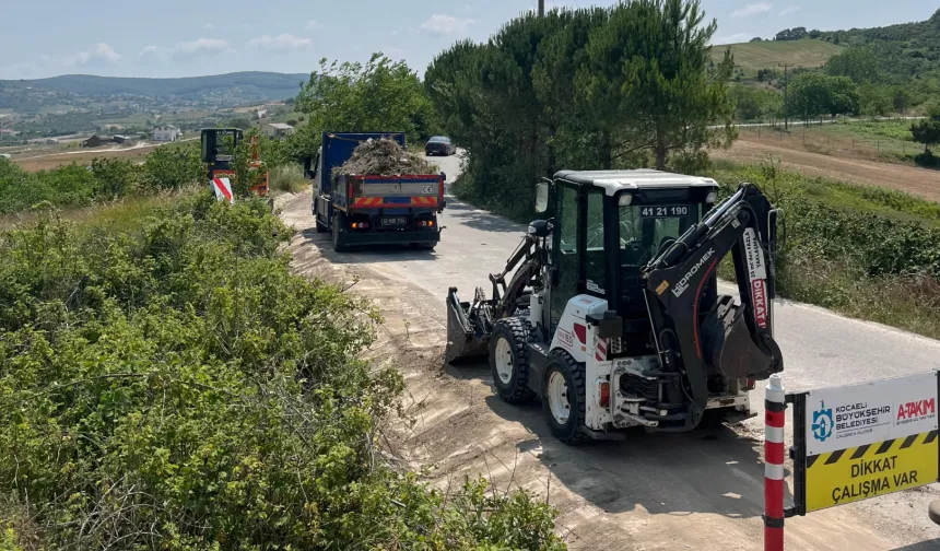 Kocaeli'de Kandıra ve Kartepe’de V kanal temizliği;