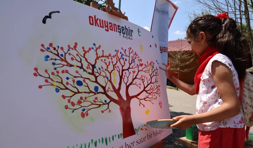 Kocaeli'de 'Okuyan Şehir Kulübü'nden bol etkinlikli veda