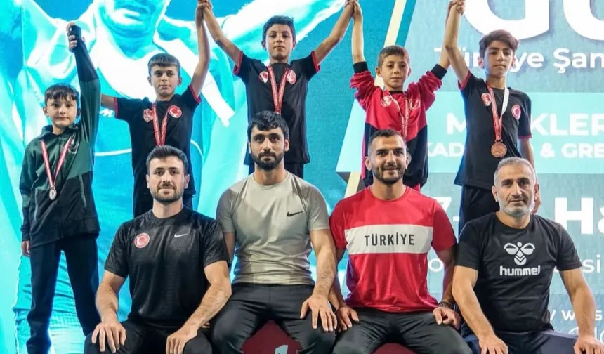 Konya Karatay’ın güreşçilerinden Türkiye Şampiyonası’nda büyük başarı