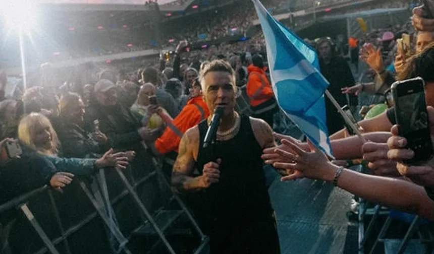 Robbie Williams'dan İstanbul'da unutulmaz geceye davet