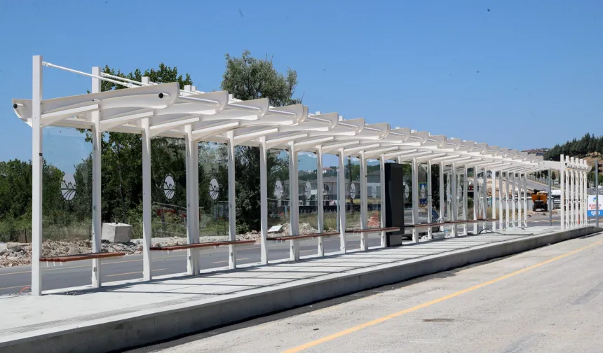 Sakarya'da 13 istasyonlu metrobüs hattına akıllı dokunuş