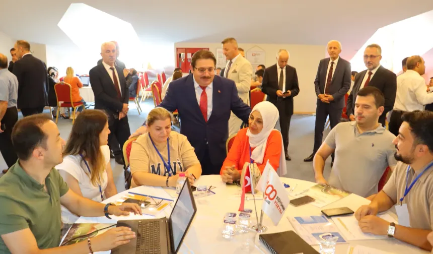 Sakarya’da 'Türkiye Yüzyılı Maarif Modeli' çalıştayı