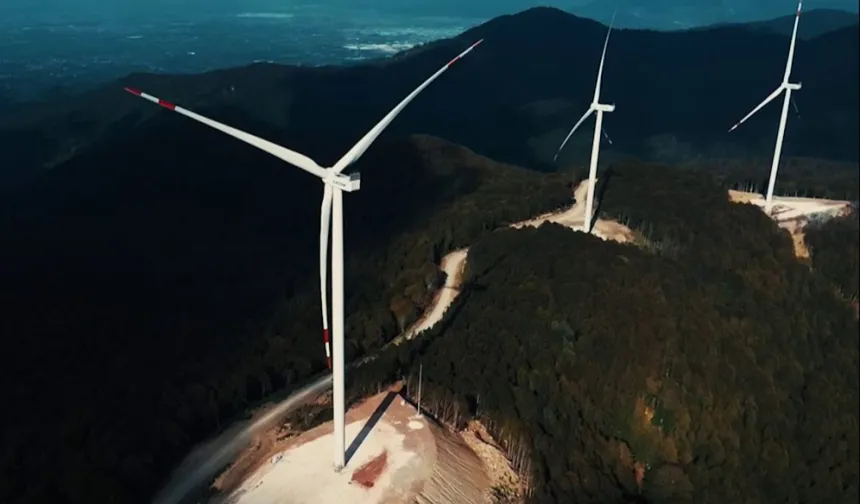 Türkiye yenilenebilir enerjide büyük adım attı... Rüzgar ve güneş yüzde 30’u aştı