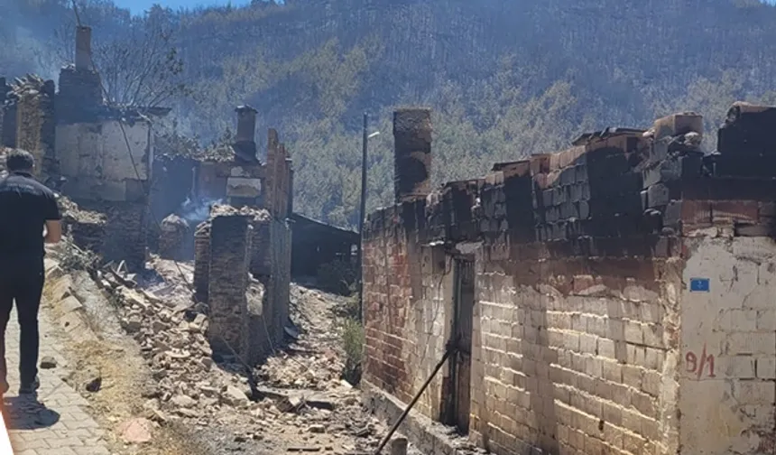 4 ildeki yangınlarda 87 bağımsız birim ağır hasar gördü