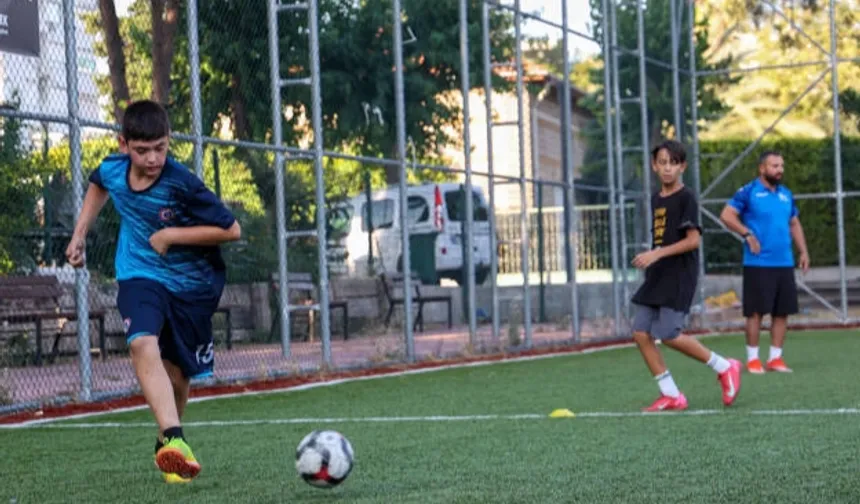 Antalya'da Futbol Akademisi’nde yeni sezon başladı