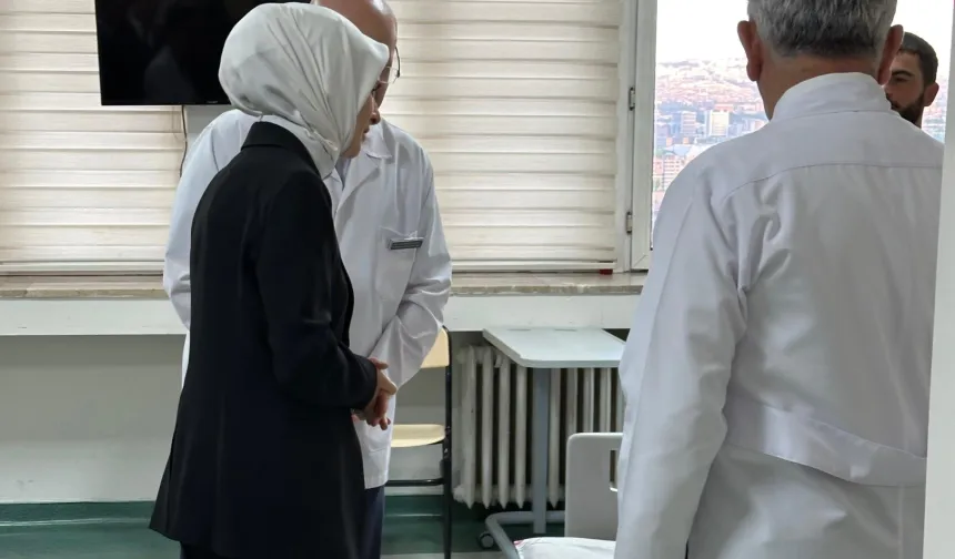 Bakan Göktaş, metan gazından zehirlenen askerleri GATA’da ziyaret etti