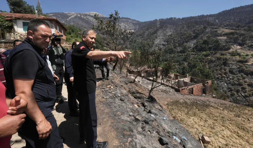 Bakan Yerlikaya'dan Ödemiş raporu: 228 konut ağır hasarlı!