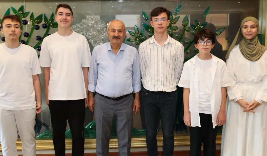 Başkan Büyükgöz LGS birincilerini ağırladı