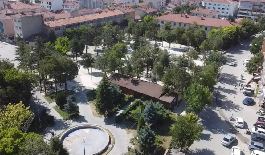 Büyükşehirden Çifteler’e Cumhuriyet Meydanı