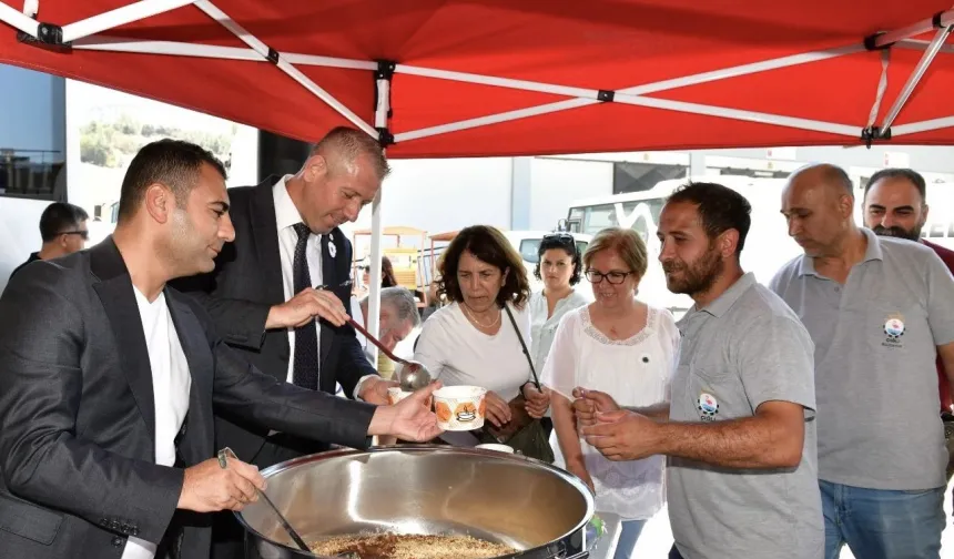Çiğli Belediyesi Muharrem Ayı'nda aşure etkinliği düzenledi