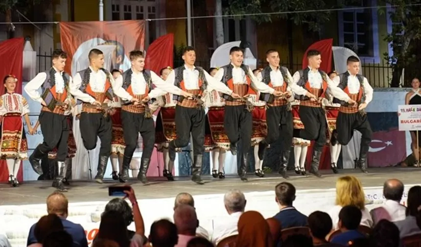 Dünya kültürleri Denizli’nin ilçelerinde sahne alıyor