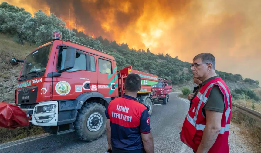 İzmir yangınlarla savaşıyor... İzmir'in ateşle imtihanı