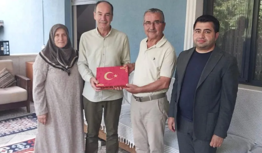 İzmit Belediyesi'nden hacı muhtarlara ziyaret
