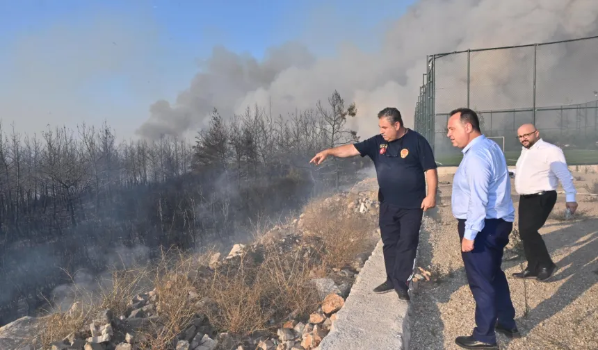 Manisa İtfaiyesi'nden Kayapınar yangınına müdahale