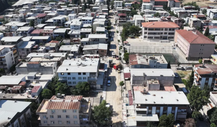 Manisa'da altyapı tamamlandı, üstyapı yenileniyor