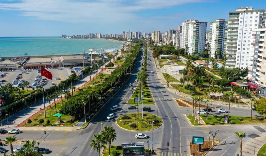 Mersin, öğrencilerin gözdesi olmaya devam ediyor