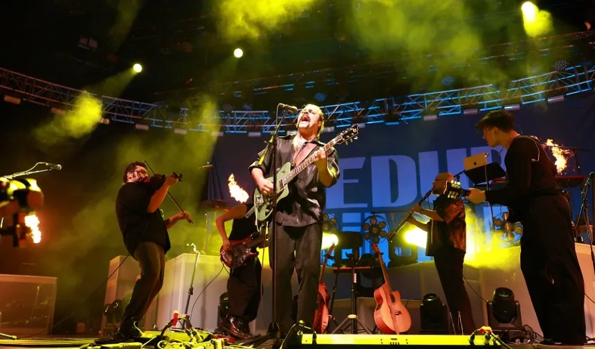 Paribu Harbiye Açıkhava Konserleri Dedublüman ile başladı