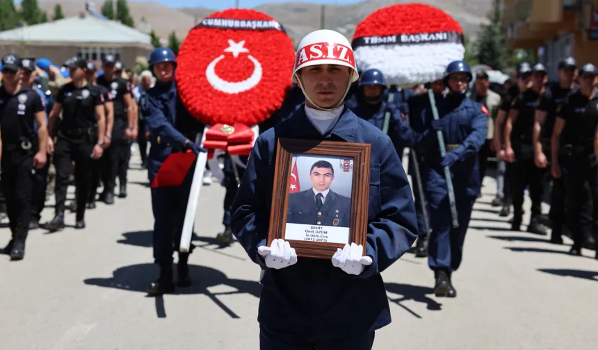 Şehit Uzman Çavuş'a Kayseri'de dualarla uğurlandı