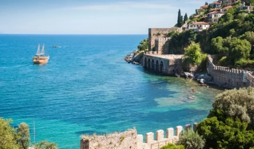 Tatil yerleri sessiz, tüketici temkinli: 2025 yazı durgun geçiyor