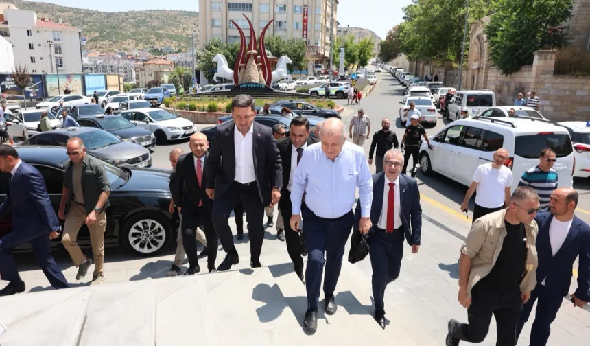 Ümit Özdağ'dan Rasim Arı'ya ziyaret