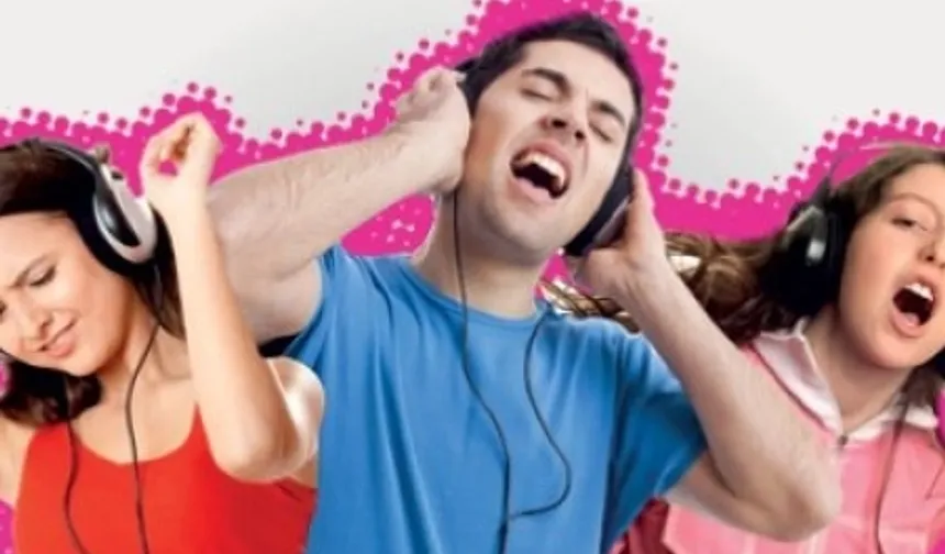Üniversitelinin müzik karnesi belli oldu! Her 10 gençten 9'u her gün müzik dinliyor!