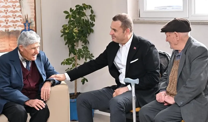 Ahmet Akın'dan bayram mesaisi