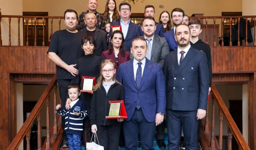 Bilecik'te 'yılın okurları' ödüllerine kavuştu