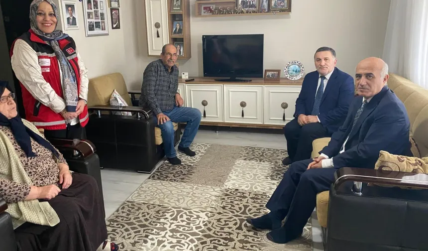 Bursa Gemlik'te Kaymakam Canbaba'dan şehit aileleri ve gazilere Ramazan ziyareti