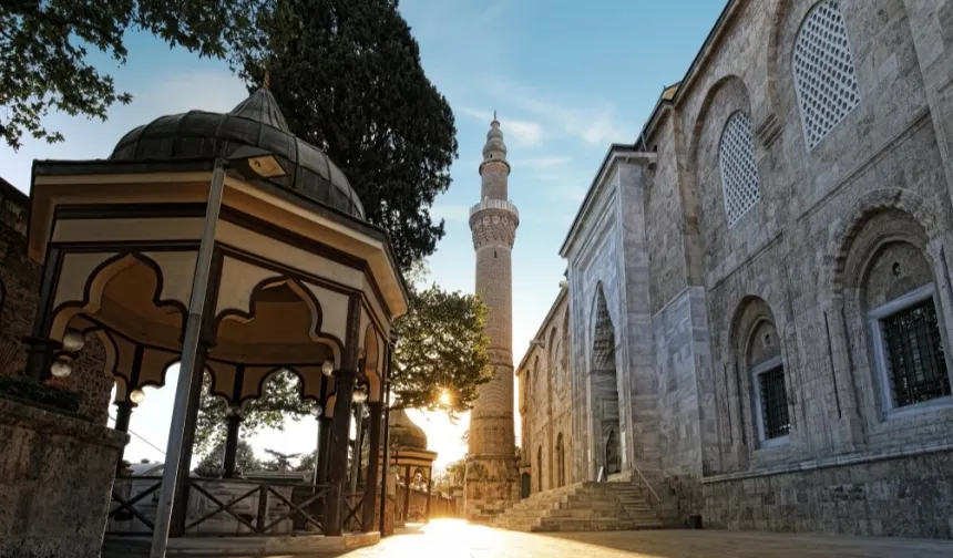 İllere göre bayram namazı saatleri... Türkiye ve dünyada ilk namaz vakitleri