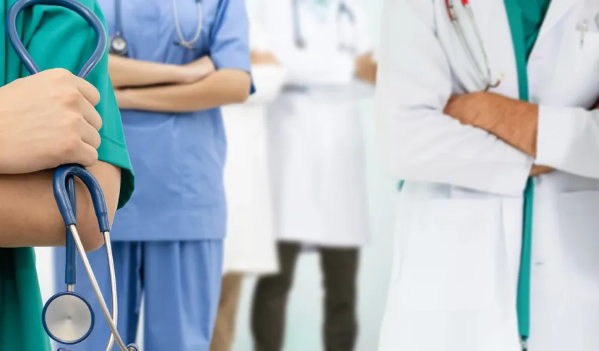 “Sağlık Emekçilerinin Mücadelesi Toplumun Sağlık Güvencesidir”