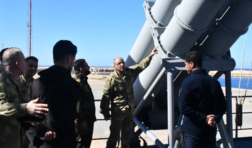 TCG Yıldırım'dan Libya Deniz Kuvvetleri'ne eğitim