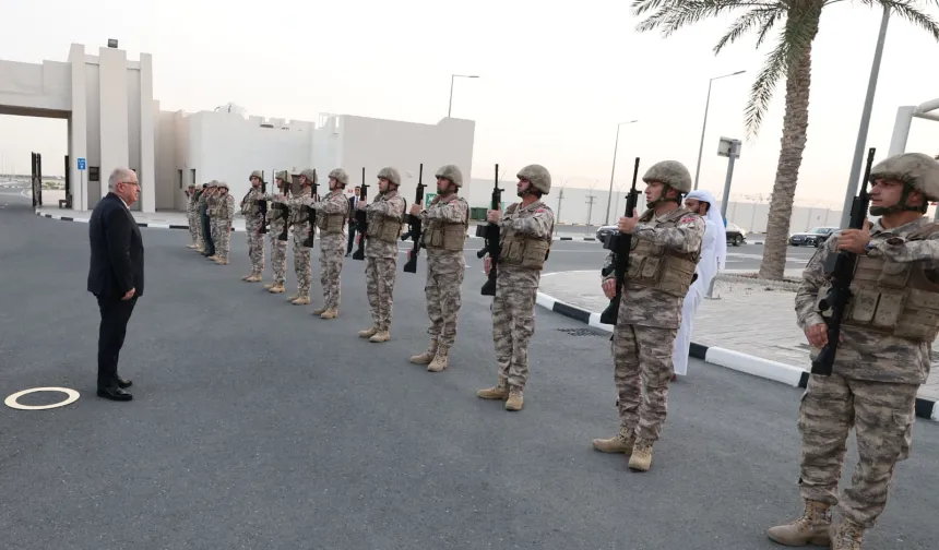 Bakan Güler Katar'da