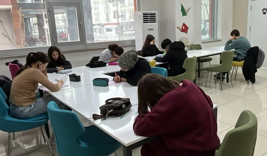 Çınar Akademi'nin mahalle etütleri pekiştiriyor