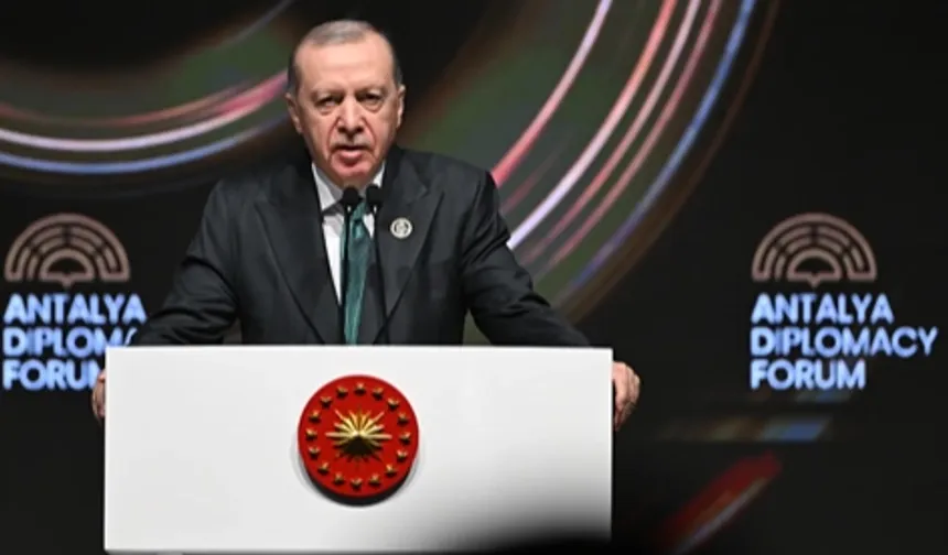 Cumhurbaşkanı Erdoğan'dan Antalya'dan barış ve diyalog mesajı