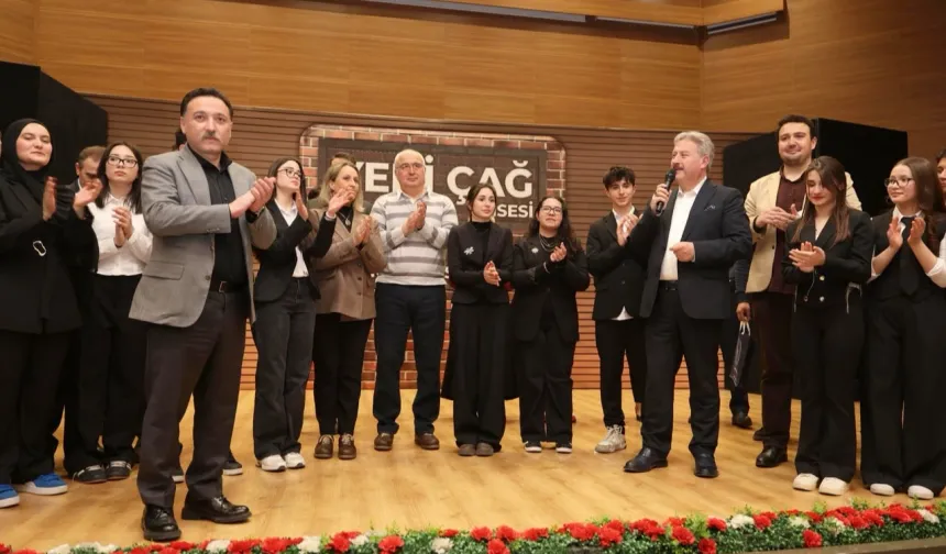 Mektep Melikgazi öğrencilerinden tiyatro gösterisi