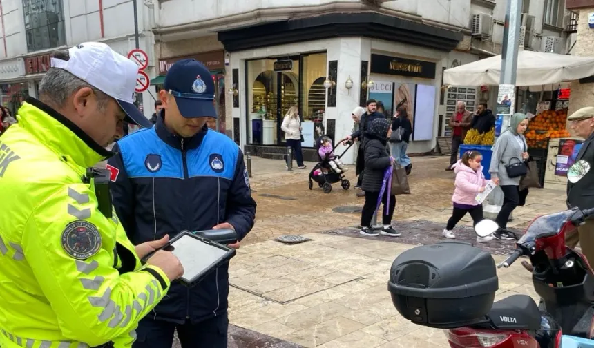Ordu'da trafiğe kapalı caddelerde motosiklet denetimi