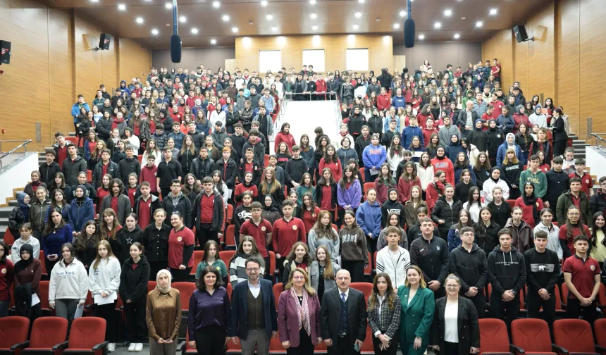 Trabzon'da öğrencilere hukuki farkındalık eğitimi
