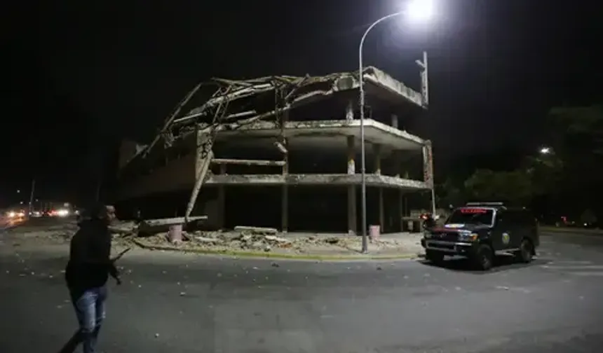 Venezuela'da "ikiz deprem" felaketi: 40 saniye arayla 7,2 ve 7,5'lik yıkım